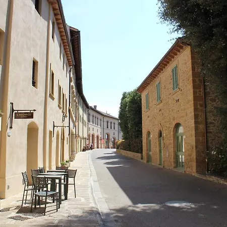 Virginio Castelfalfi Countryside Üdülőközpont Montaione